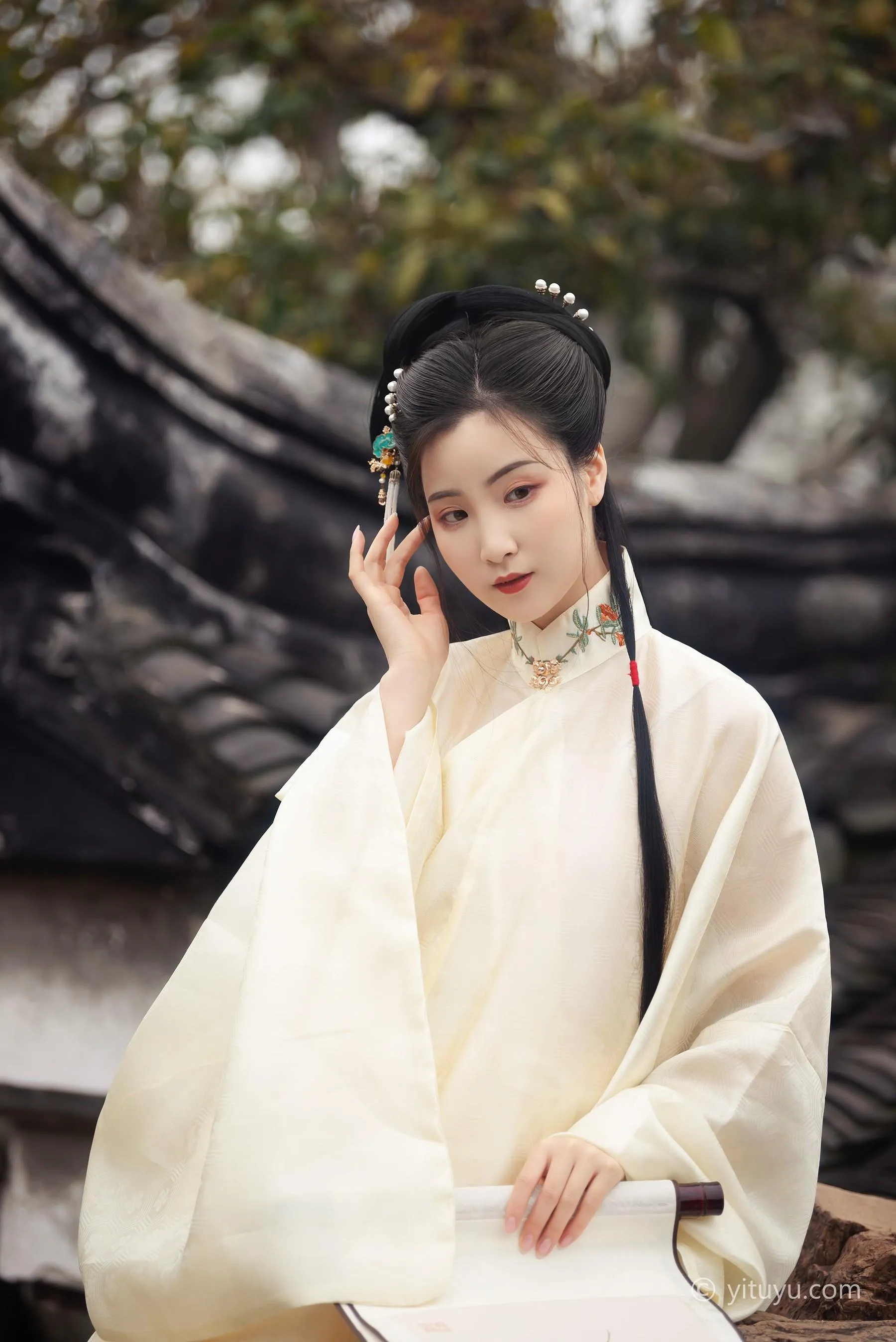 [YITUYU艺图语]2021.05.10 玉兰 金儿 [23P]插图6